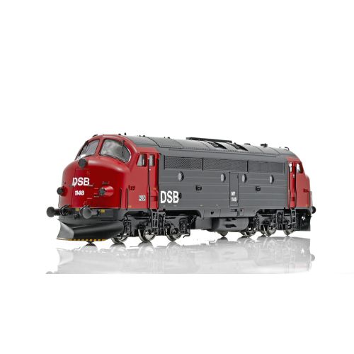 Topline Lokomotiver, NMJ Topline model of the DSB MY 1148 in the red/black livery. DCC digital with sound - ESU Loksound V4 M4., NMJT90103